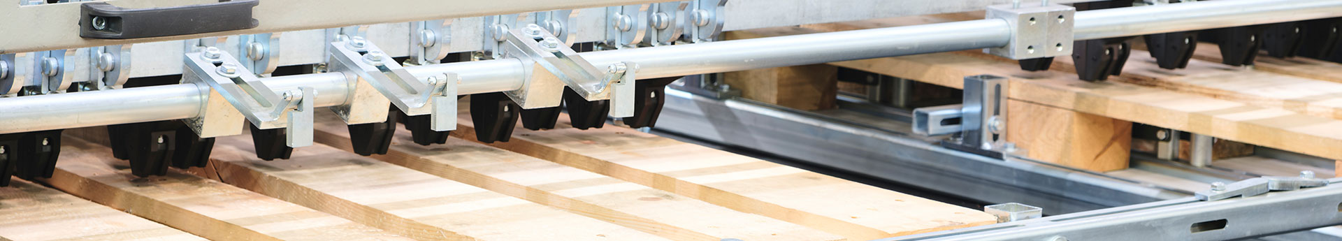 Équipement industriel pour fabrication de palette bois en Rhône-Alpes
